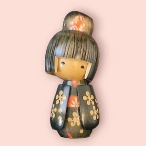 14 cm unique japanese  hand painted kokeshi wood doll